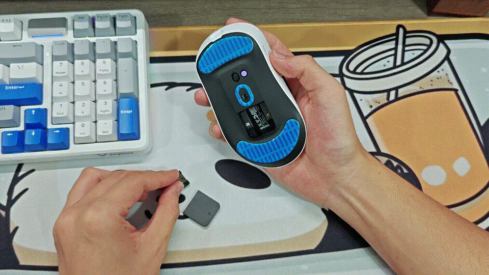 T3 MAX二代双8K游戏鼠标拆解测评pg电子入口跟蝰蛇V3一比高下？雷柏V(图5)