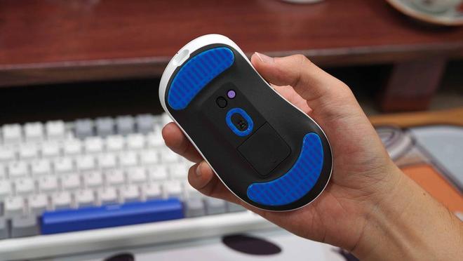 T3 MAX二代双8K游戏鼠标拆解测评pg电子入口跟蝰蛇V3一比高下？雷柏V(图17)